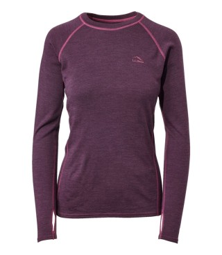 Women's long-sleeve, crewneck baselayer top.